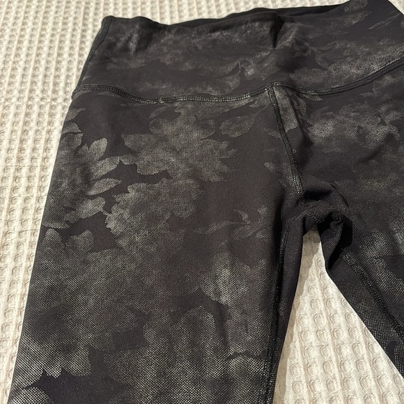 Beyond Yoga Leggings - Picture 2 of 6